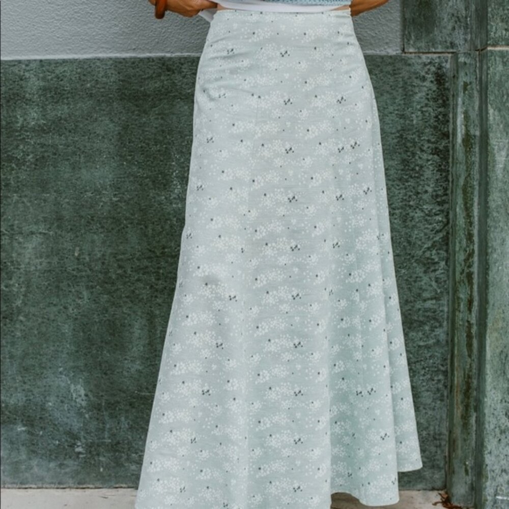 wulfka linen maxi skirt --Rare find! EUC